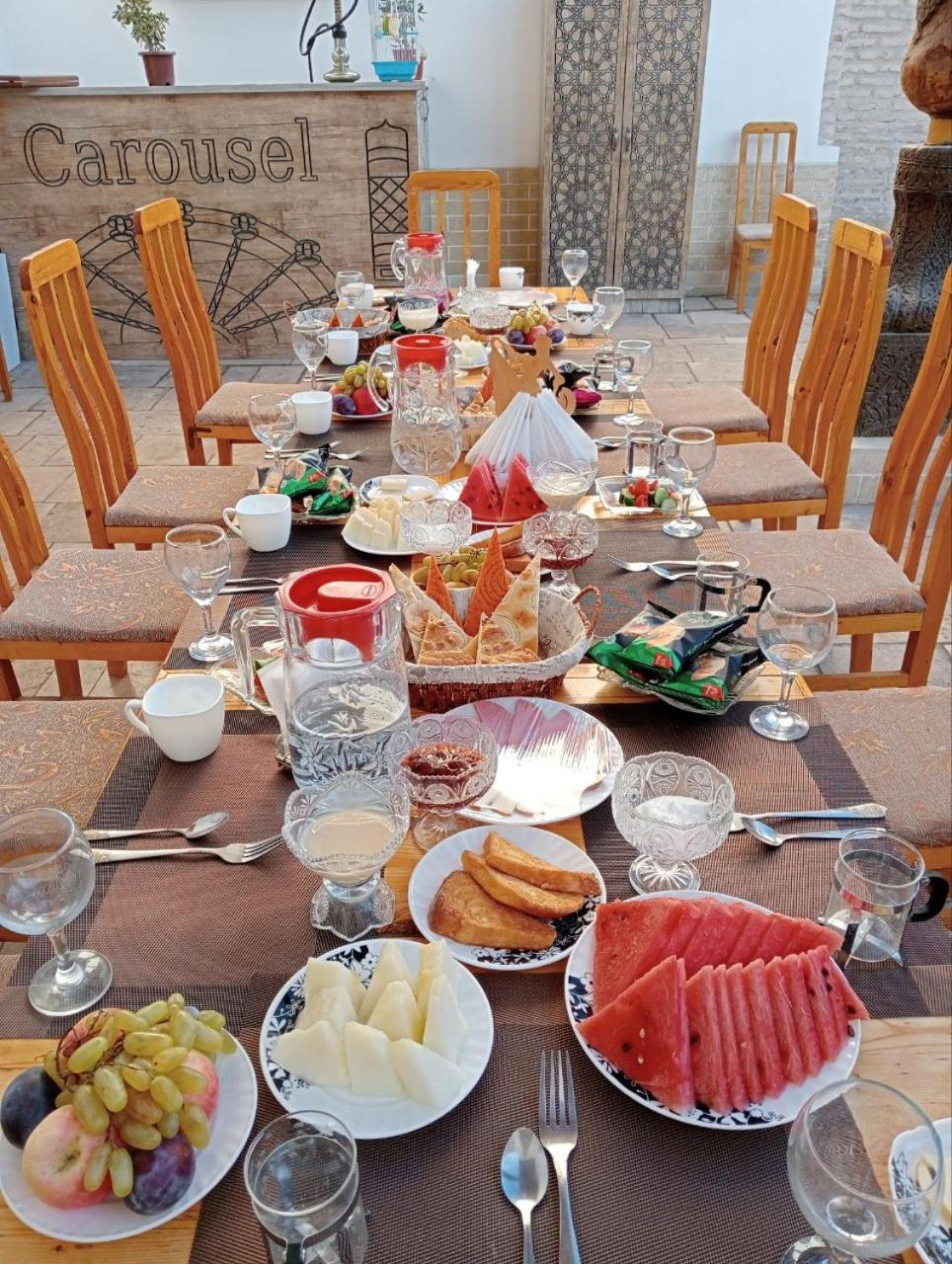 Carousel Otel Hive Dış mekan fotoğraf